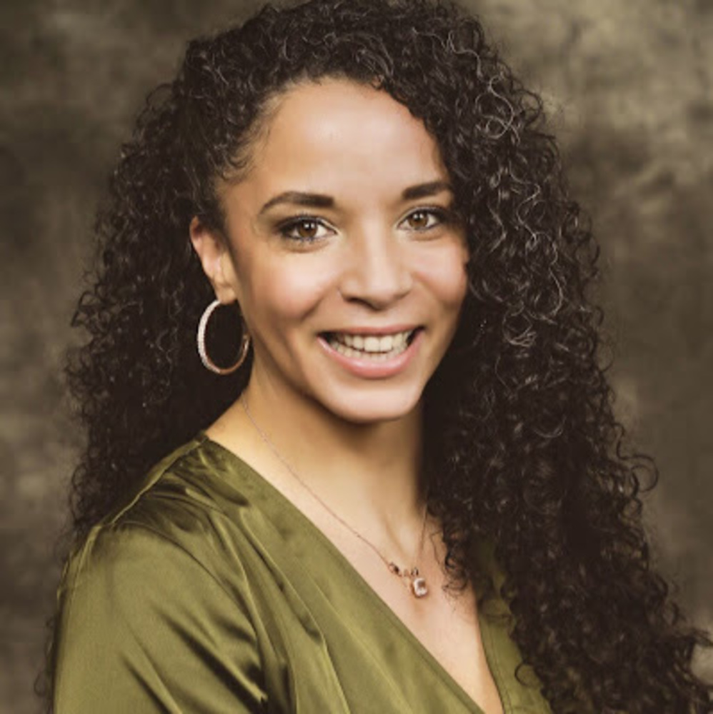 Meet your Posher, Jeanine